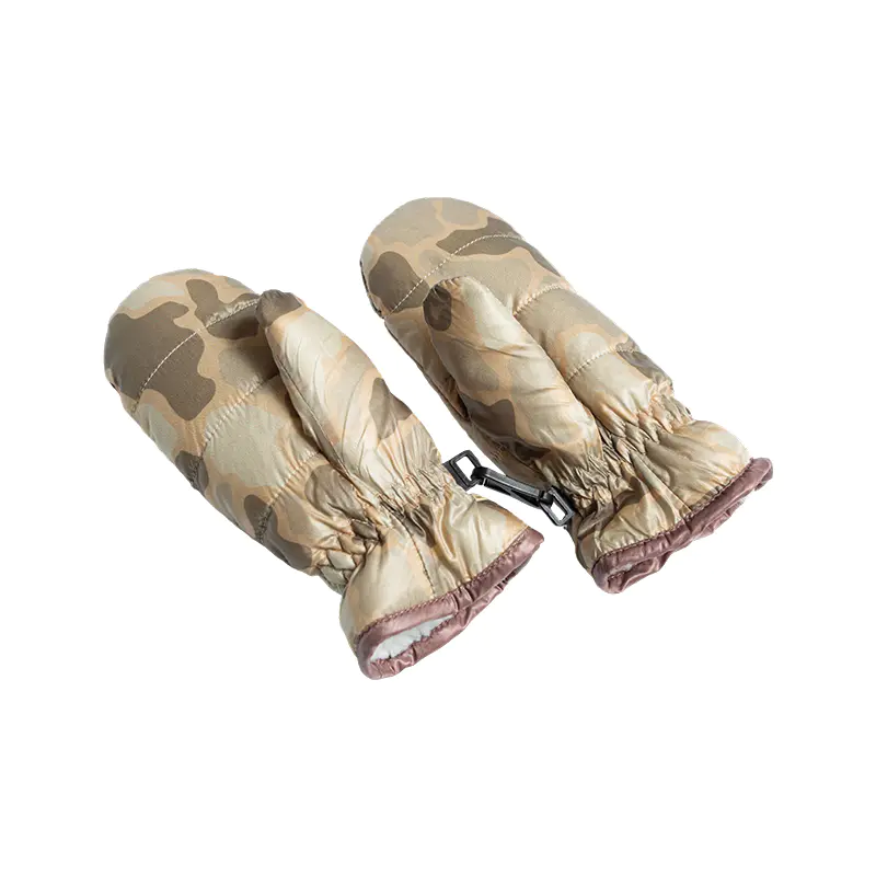 Lasten Camo tikatut lapaset