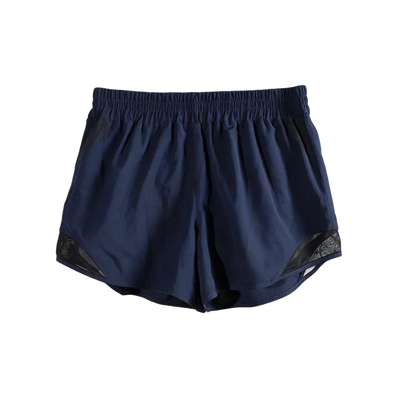 Naisten shortsit